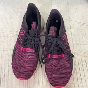 Girls New Balance tennis shoes